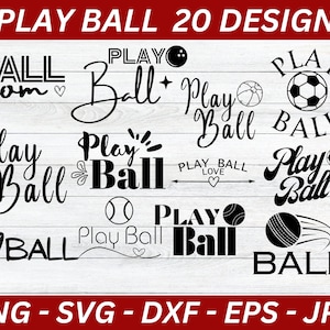 Op de afbeelding: Een verzameling van 20 zwart-wit grafische ontwerpen met het woord "Play Ball" en verschillende balsporticonen. De ontwerpen zijn perfect voor het maken van T-shirts, mokken, draagtassen en andere merchandise.