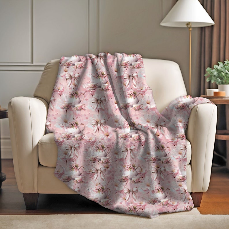 Coquette Room Decor, Coquette Aesthetic, Blanket for Her, Vanilla Girl, Strawberry Girl, Decor College Girl, Cute Throw Blankets image 2