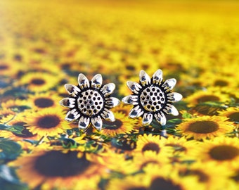 Sterling  Silver  925  Sunflower  Ear  Stud  Earrings With  Sterling  Silver  925  Butterfly  Backs With  Gift  Box