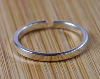 Sterling  Silver  925  Adjustable  2  MM  Band  Toe  Ring