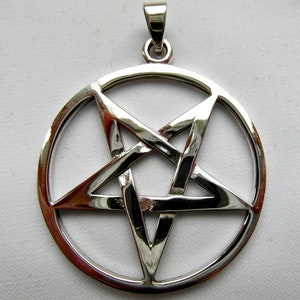 Sterling  Silver  925  Large  Upside  Down  Pentagram  Large  Pendant      ( 10  Grams  Weight  )
