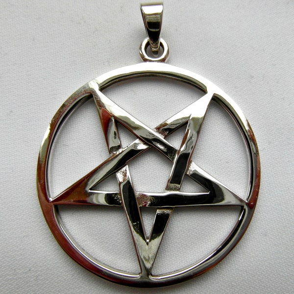 Sterling  Silver  925  Upside  Down  Pentagram  Pendant     (38 MM Diameter)