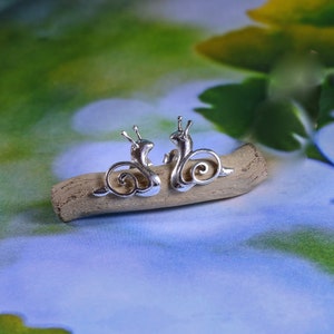Pair  Of  Sterling  Silver  925  Snail  Ear  Stud  Earrings  In  Gift  Box