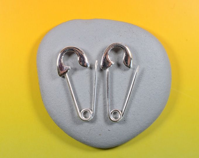 Pair  Of  Sterling  Silver  925  Safety  Pin  Punk  Earrings  In  Gift  Box