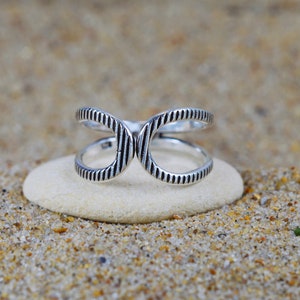 Sterling  Silver  925  Bowed  Adjustable  Toe  Ring