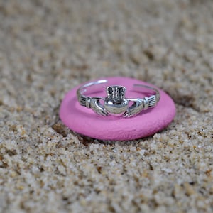 Sterling  Silver  925  Claddagh  Adjustable  Toe  Ring