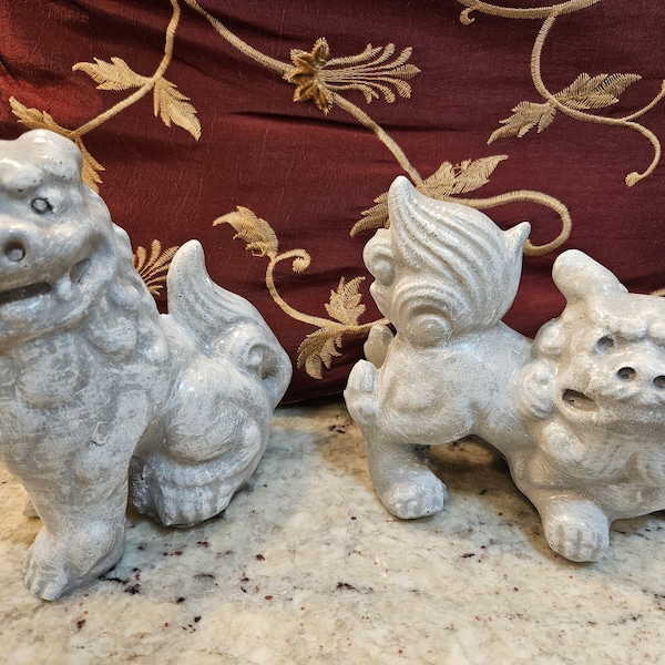 a PAIR (two!) Foo Dogs Foo Lions Statue Figurines Beautiful Solid concrete! Beautiful stone finish! Great Value- NEW