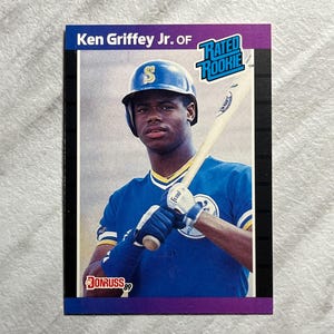 Ken Griffey Jr. - 1989 Fleer Rated Rookie Card (RC) Hall of Fame Seattle Mariners HOF MLB Baseball card