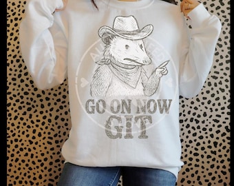 Cowboy Possum PNG | Funny Southern Opossum Clipart | Go On Now Git Western Sublimation | Trash Panda Rodeo Design | 12x12" Digital Download
