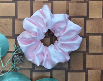 Pink Scrunchie, Satin Scrunchie, Handmade, scrunchies, scrunchy, hair tie, hair scrunchy, gift for her, prom, bridal, party, Pink Satin