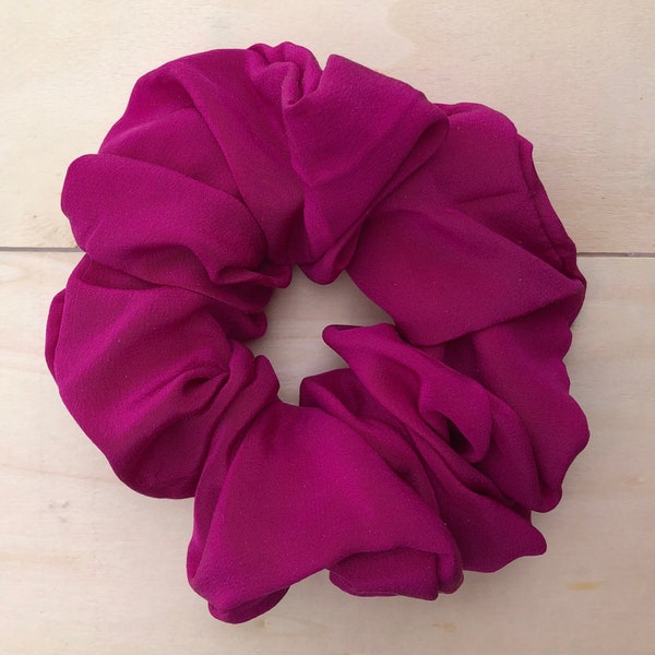 Magenta Silk Scrunchie, Magenta Scrunchie, Pink Scrunchie, Silk Scrunchie, Scrunchy, hair tie, hair scrunchy, wedding, bridesmaid, Big Hair