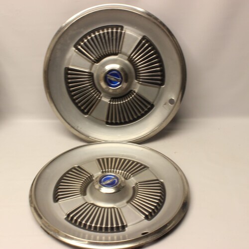 Vintage 1965 Ford shops Galaxie Hubcaps