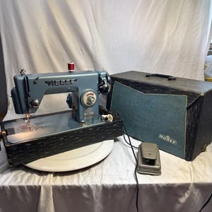 Vintage Morse Blue Super Dial Heavy Duty Electric Sewing Machine With Foot Pedal