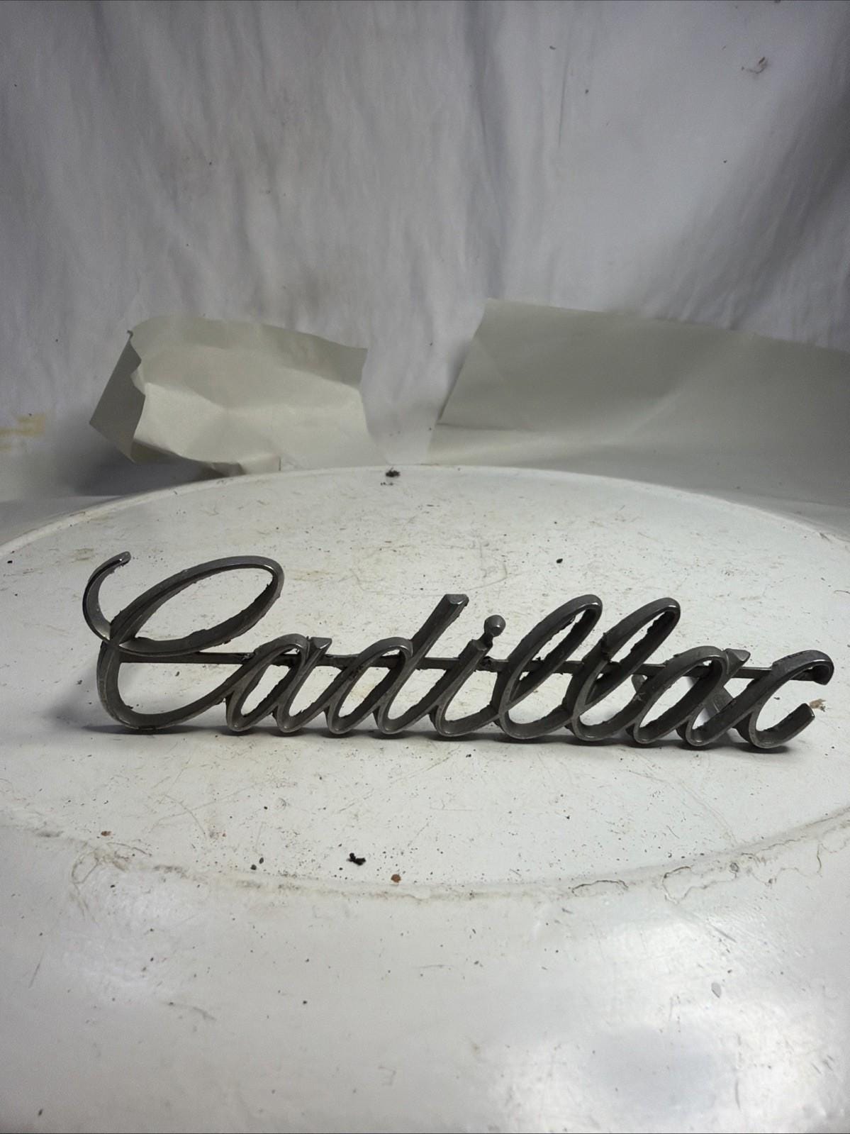 Cadillac emblem - Etsy 日本