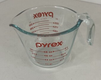 Vintage Pyrex 8 Oz Open Handle Glass Measuring Cup