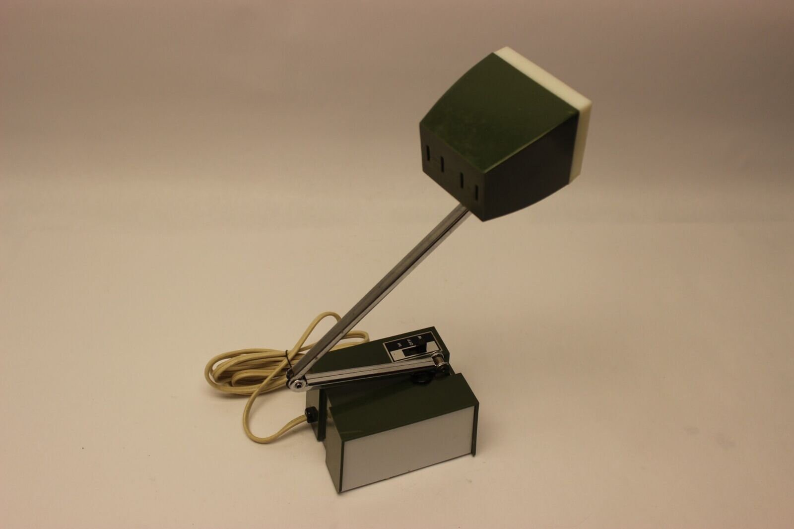 Vintage Underwriters Laboratories Inc Listed Portable Lamp Etsy