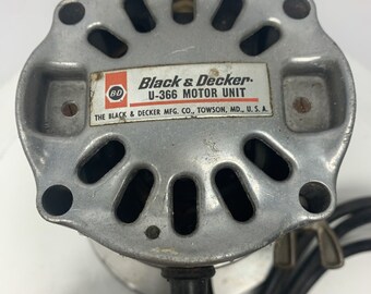 VINTAGE BLACK & DECKER 1-1/2 HP ROUTER, 25000 RPM, TS600, w/ ROUTER BITS
