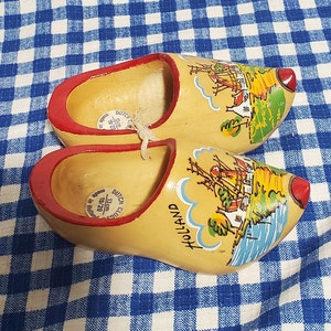 Dutch Wooden Clogs/Shoes Vintage Handpainted Windmill Scene