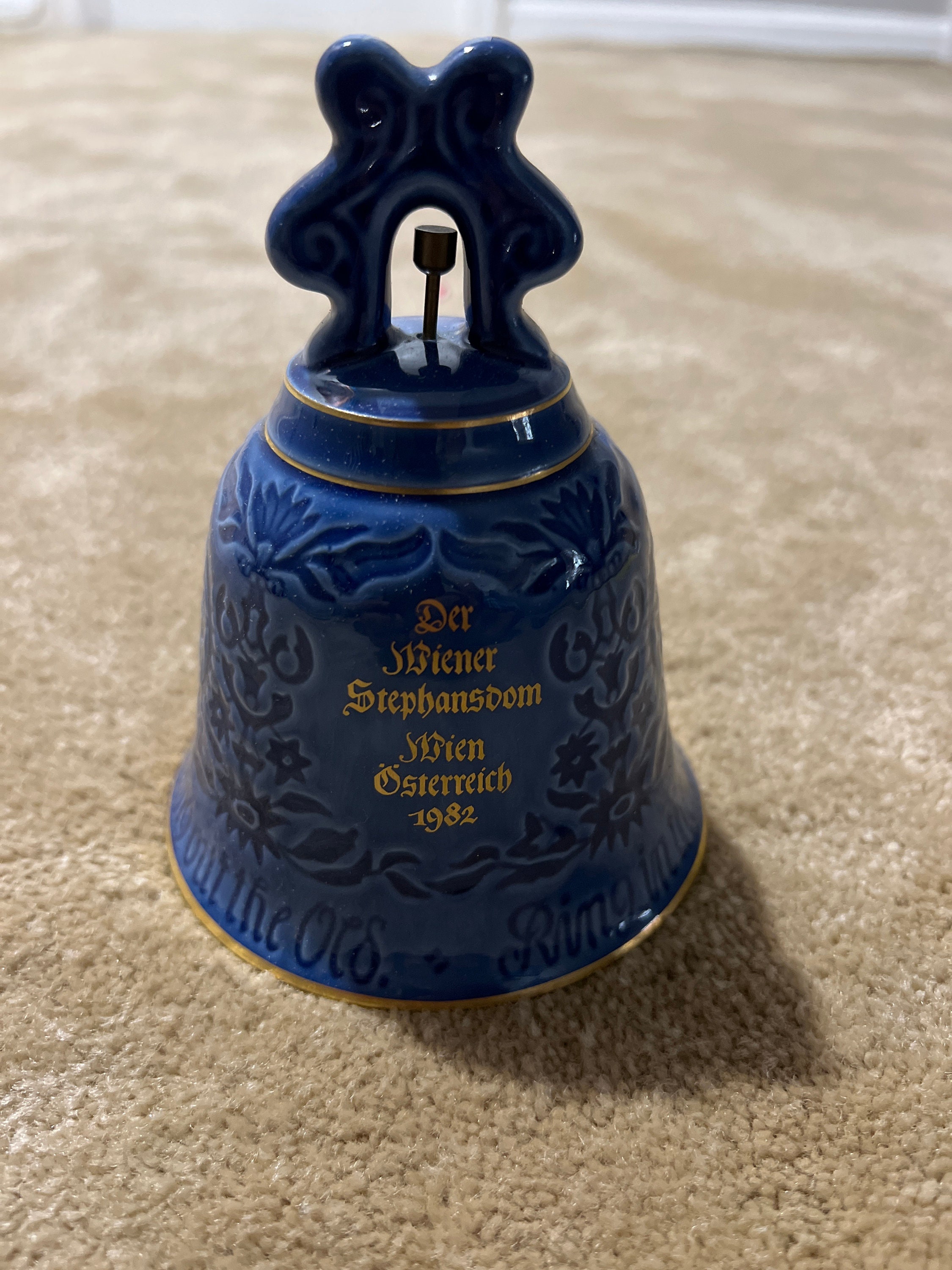 1982 Bell - Etsy Canada