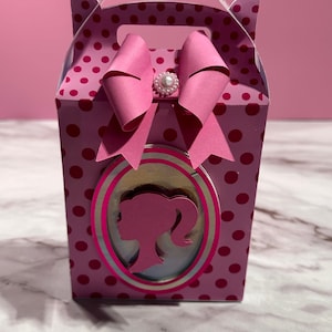 Barb Party favor lunch treat box
