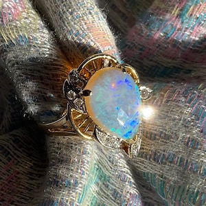 18K Natural Ethiopian Rainbow/Welo/Crystal Opal and Diamond Ring – Yellow Gold, 5.0CTW, Stamped 18K, Vintage, Size 8.5