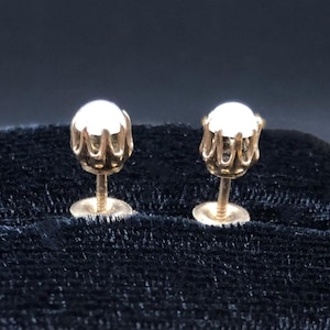 10K Freshwater Pearl Stud Earrings – Yellow Gold, Threaded Posts, Antique, 1890s