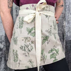 Mini Garden Apron Fines Herbes 2024 collection