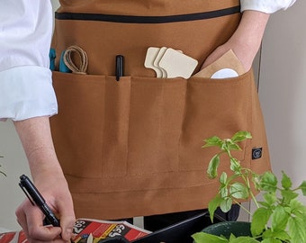 Apron for gardening