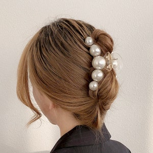 Pearl Hair Clip 