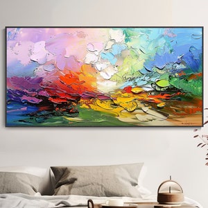 Könnte beinhalten: Abstraktes Gemälde mit leuchtenden Farben, darunter Lila, Rot, Gelb, Grün und Blau. Das Gemälde hat einen strukturierten Impasto-Stil, der ein Gefühl von Tiefe und Bewegung erzeugt.