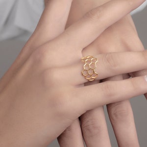 Handmade Gold Plated Silver Honeycomb Ring by SwanLoyalty • Hexagon Ring • Honey and Bee Ring • Geometric Rings • Nature Jewelry