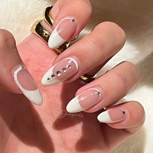 White French tip Simple Diamond Shiny nails classic handmade press on nails almond white trendy gem nails glossy wedding nails-Dorisnails