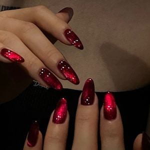 Fruit wine-Super classic red cat-eye glitter gel Sexy lucky new year red nails theory trendy nails shiny short long handmade nails-Dorisnail