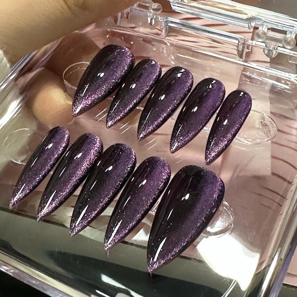 Purple velvet-classic purple shiny cat eye glitter long press on nails stunning glitter trendy pointy handmade Glossy fake nails-Dorisnails