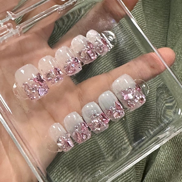 Cute baby pink rhinestone shiny pink gem kawai short square nails handmade white short press on nails-Dorisnails
