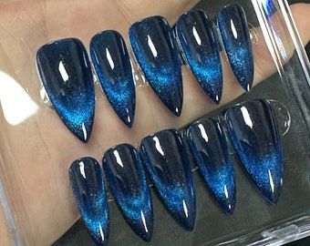 Achelous-Royal blue shiny glitter cat eye gel cute short nails trendy short press on nails handmde fake nails-Dorisnails