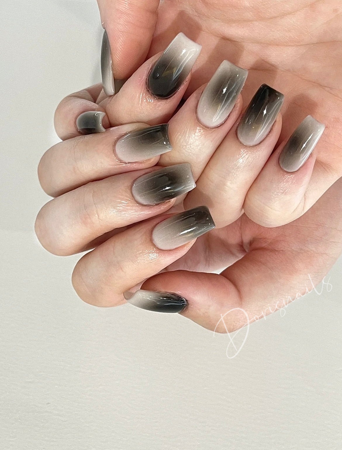 Grey gradient nails - Kerruticles