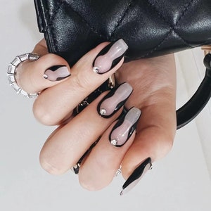 Euphoria Maddy black&white long press on nail diamond shiny custom fake nails-Dorisnails