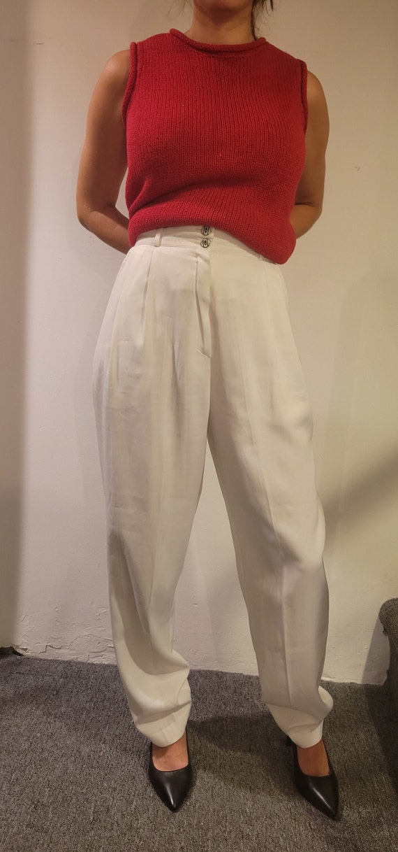 White highwaisted trousers