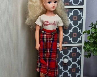 Vintage Sindy Rare doll 1980 blonde long hair