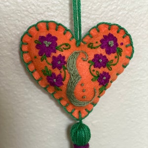 Personalized felt heart letter &quot;E&quot;.
