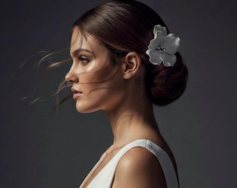 Forcina per capelli da sposa Fermaglio per capelli con fiori Copricapo floreale in stile boho Gioielli per capelli da sposa con fiori di perle