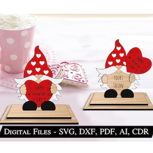 Soporte deslizante con forma de corazón para gnomo de San Valentín, regalo con forma de beso, Glowforge, regalo romántico, el mejor corazón SVG láser, descarga digital