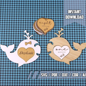 Photos d'étapes mensuelles interchangeables pour bébé Incroyable carte d'étape importante coeur de baleine mignon bébé fichier SVG en bois Téléchargement instantané Glowforge