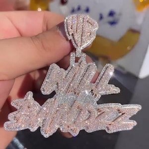 Colgante con nombre en capas para hombre con diamantes de moissanita auténticos, nombre personalizado, alfabeto, letra, cadena cubana, plata maciza 925 auténtica, chapado en oro amarillo de 14 k