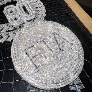 Colgante de moissanita de estilo hip hop personalizado con hielo / Colgante de moissanita grueso / Plata 925 / Oro de 10 quilates / Joyería de moissanita hecha a mano personalizada