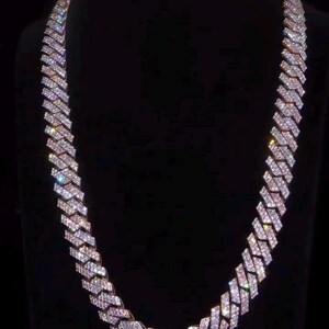 15 mm dwukolorowy łańcuszek z ogniwami kubańskimi, kamienie VVS Moissanite, przeszedł test diamentów, może być wykonany ze srebra próby 925 / litego złota 10K