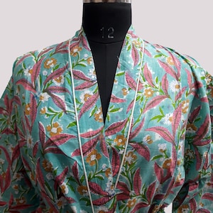 Kimonojurk met bloemenprint | Boho-chique maxi-jurk | Lichtgewicht resortkleding | Strandkleed | Handgemaakte jurk in kimonostijl en cadeau voor meisjes
