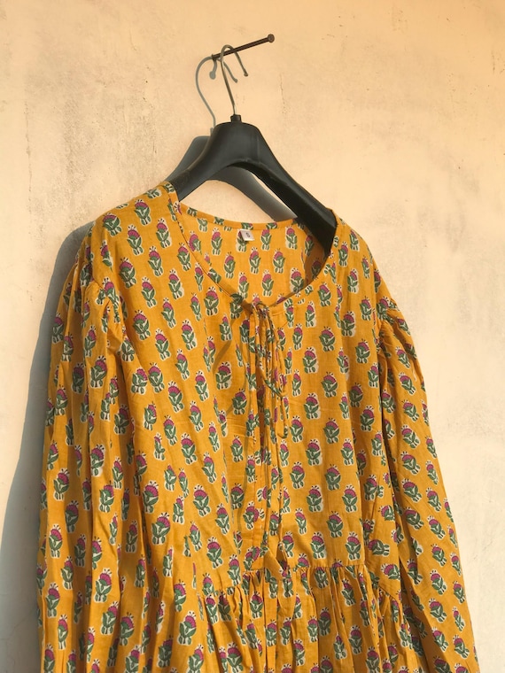 yellow mustard floral dress Mustard Yellow Ruched Sleeve Ditsy Floral Dress (Size Small)