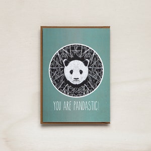 humorvolle Glückwunschkarte  für Pandaliebhaber mit Spruch  und  Illustration "YOU ARE PANDASTIC" zum Geburtstag/ away with reality
